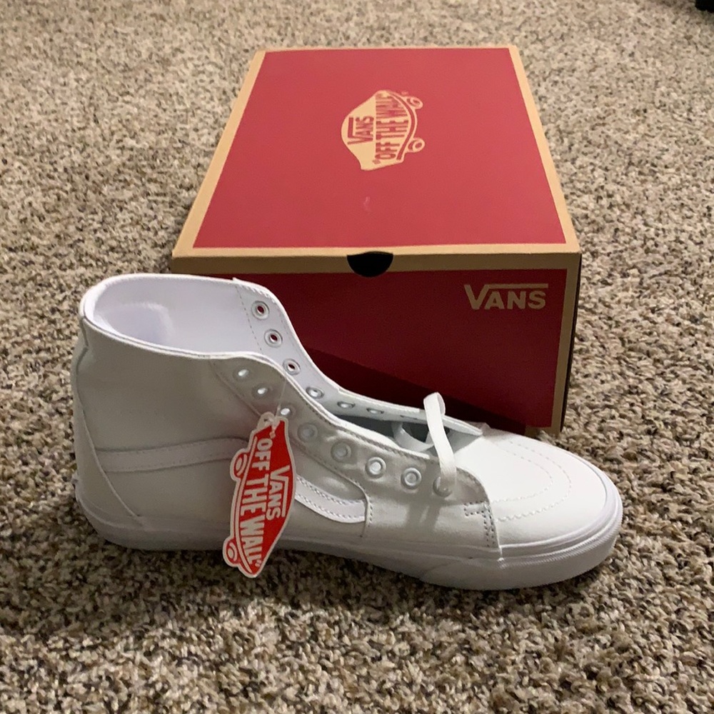 NWT TAPERED WHITE HIGH TOP VANS